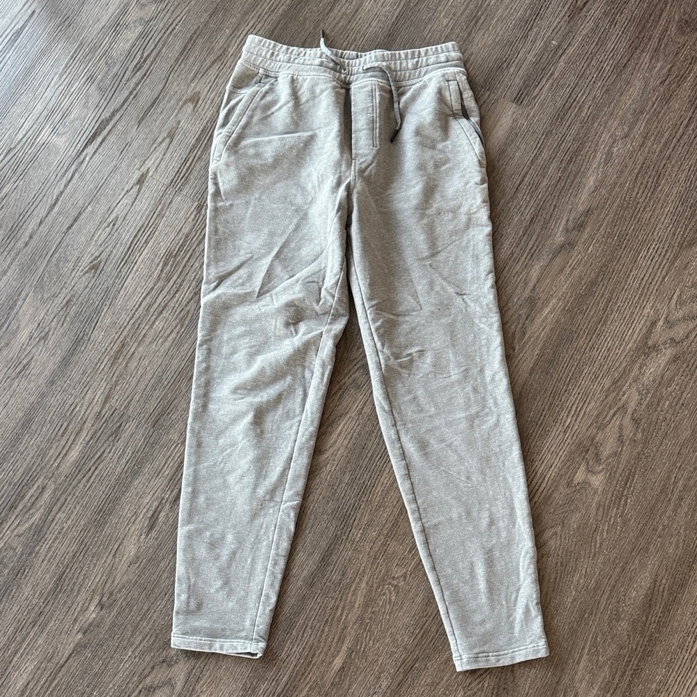 Lululemon Men's Gray Jogger Pants